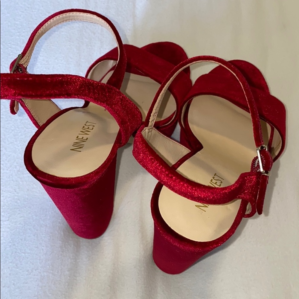 Platform Heels - Picture 3 of 4